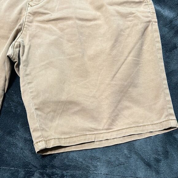 American Rag Khaki Shorts - Picture 4 of 6